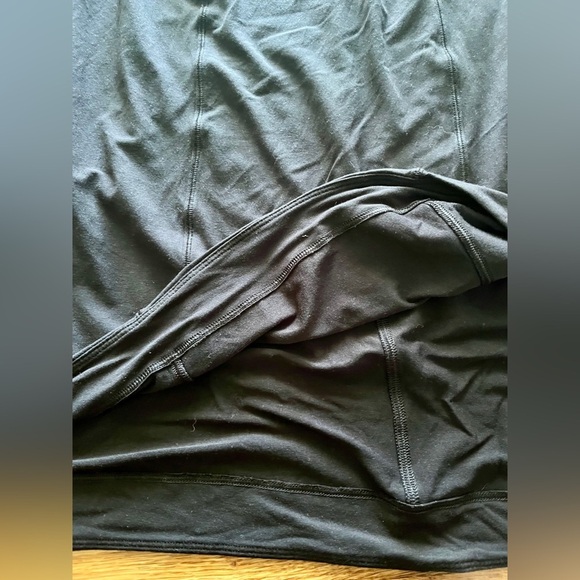 Lululemon Modal Pleated Shoulder Tank - Black - Size 6 - Picture 4 of 8